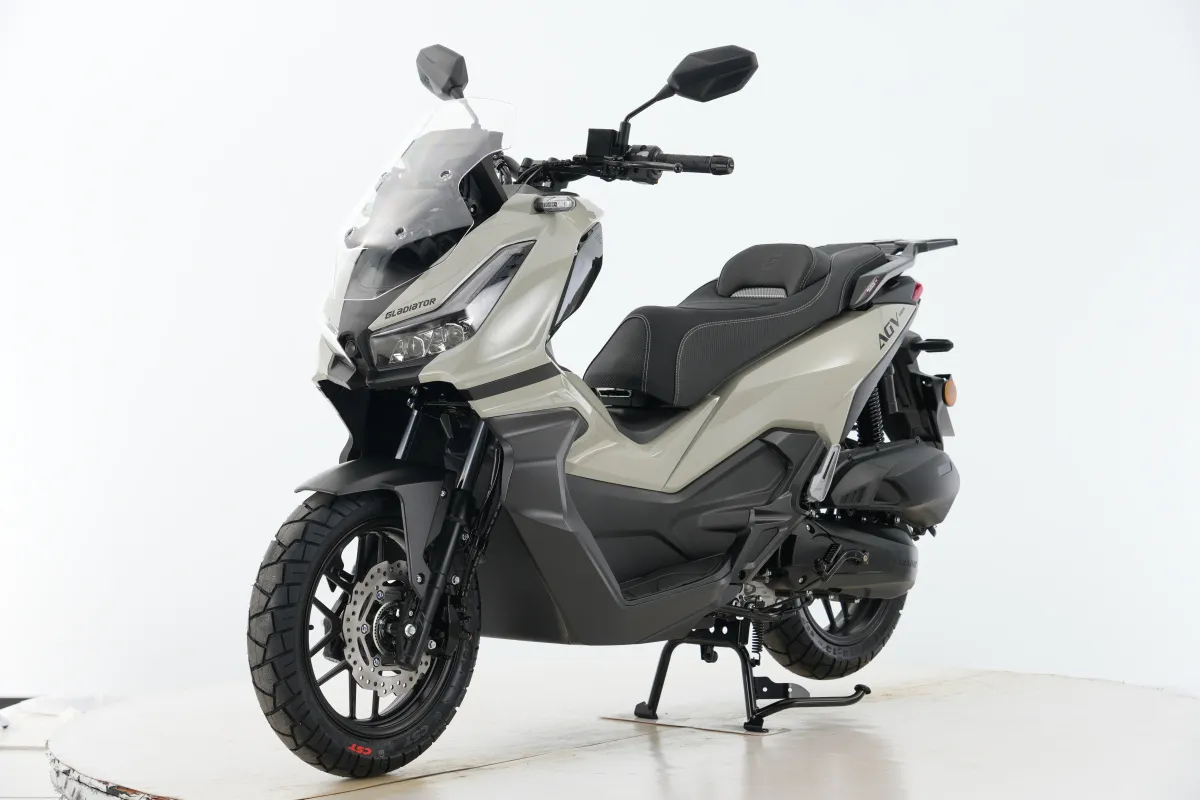 Скутер Gladiator AGV